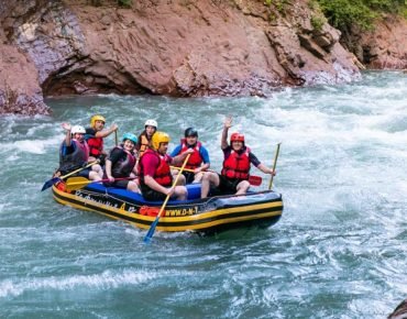 Rafting in Nepal